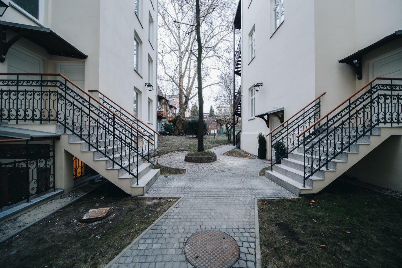 M4 Main Square Studio Краков Экстерьер фото